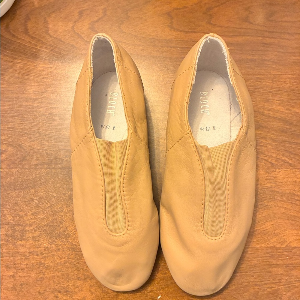 Bloch Beige Slip-On Dance Shoes
